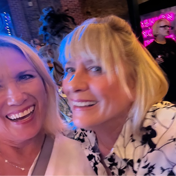 Meet your Posher, Pamela - Picture 11 of 17